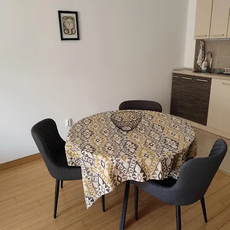 Center Dorcol Free Parking Apartment