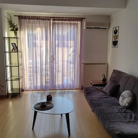 Center Dorcol Free Parking Apartment *